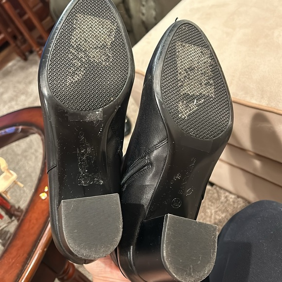 Bandolino ankle boots worn once - Picture 4 of 4